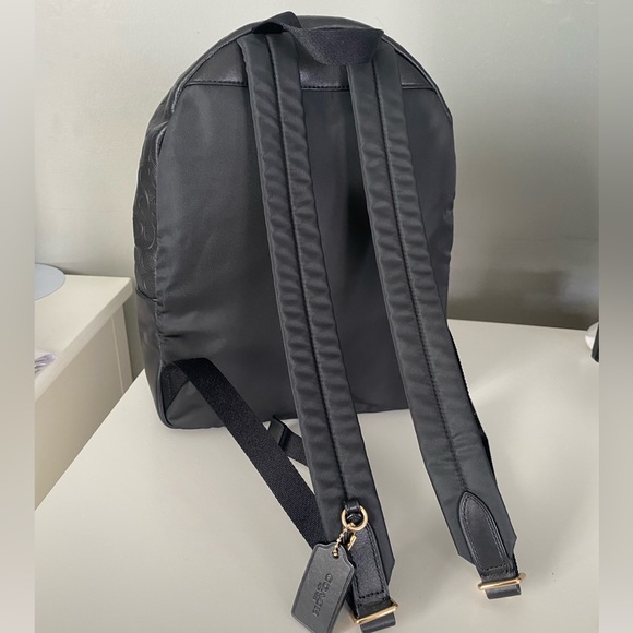Coach embossed Charlie medium backpack - Picture 6 of 7
